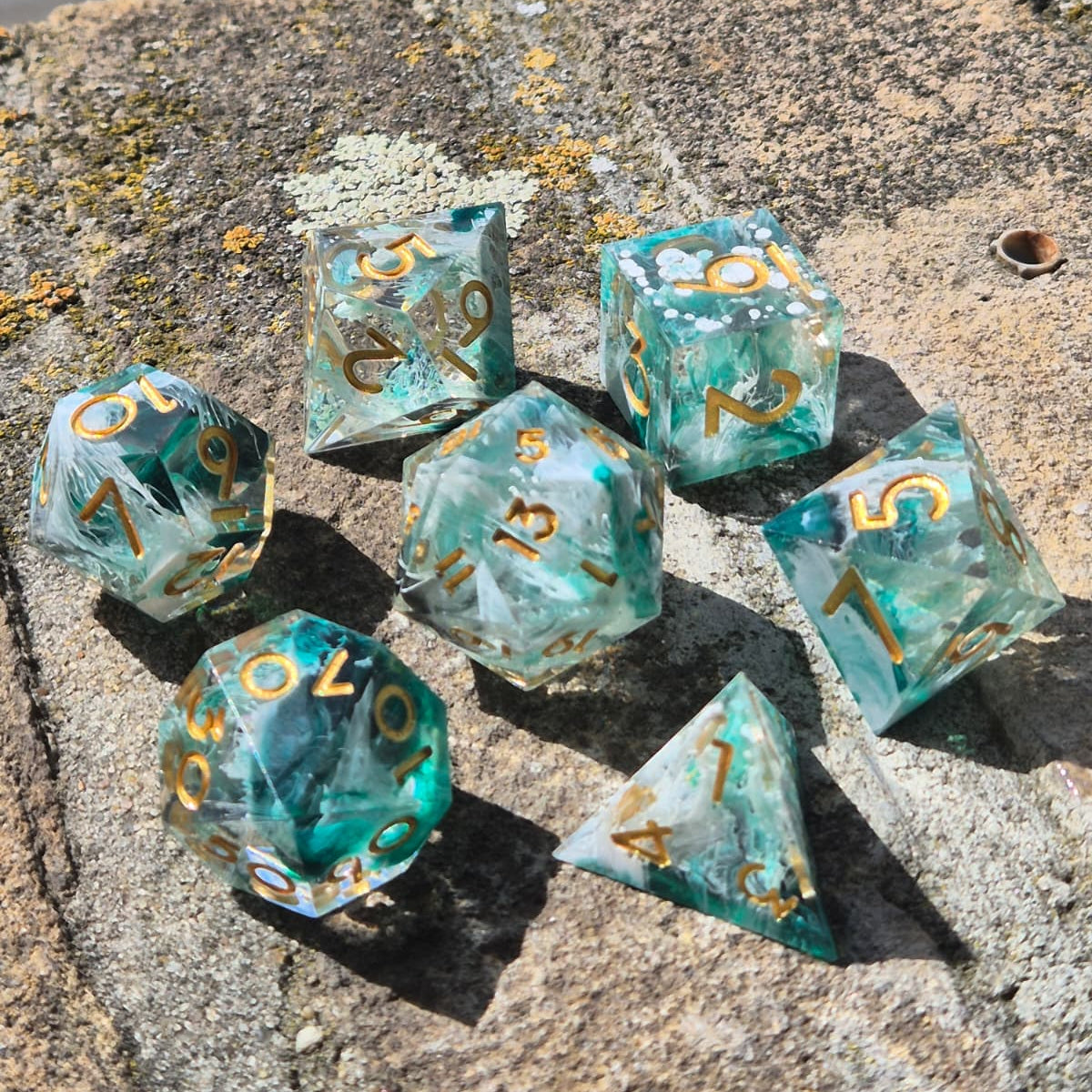 Premium Dice Sea Glass – Sharp Edge Dobbelstenenset