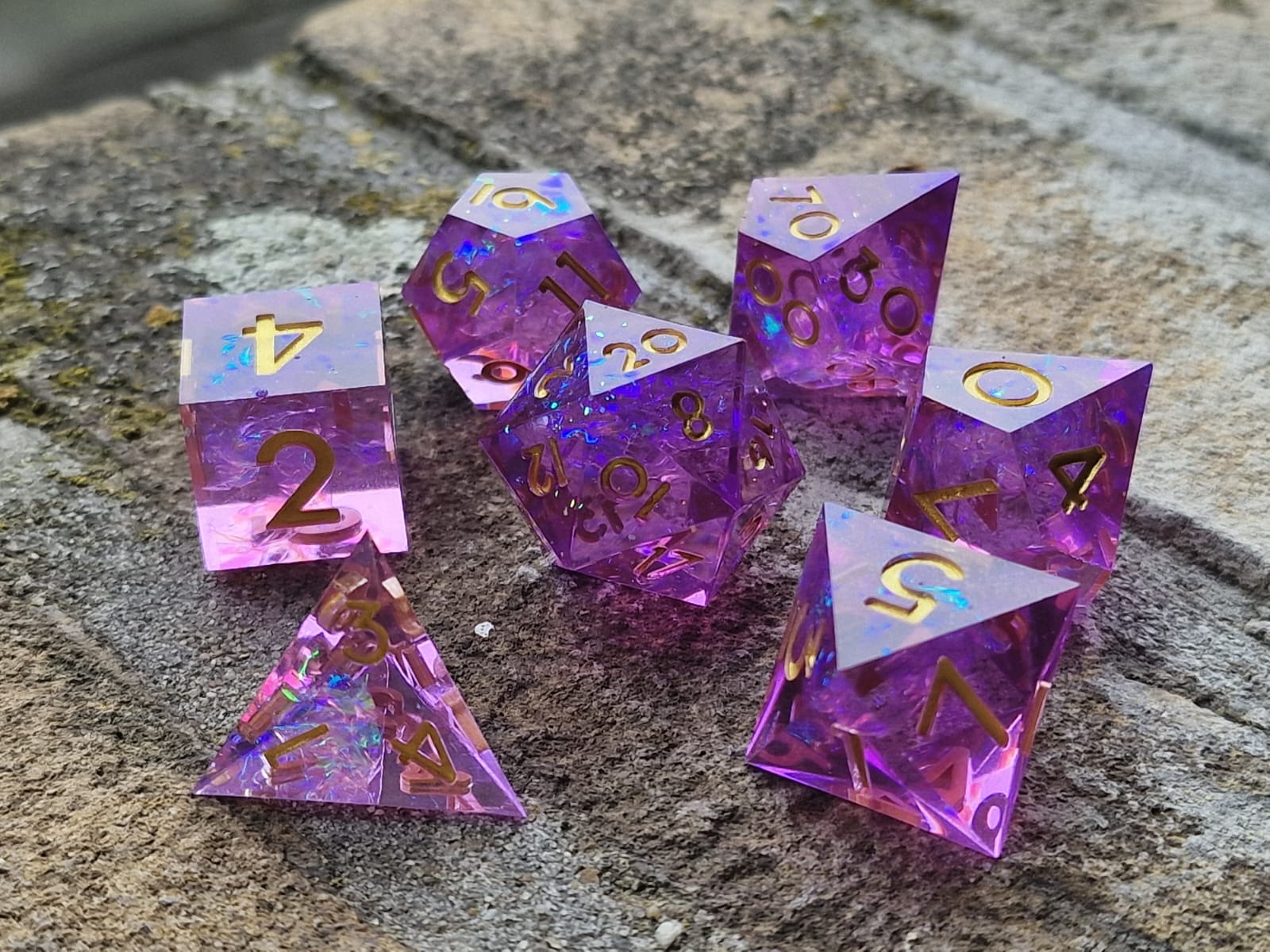 Premium Dice Purple – Sharp Edge Dobbelstenenset