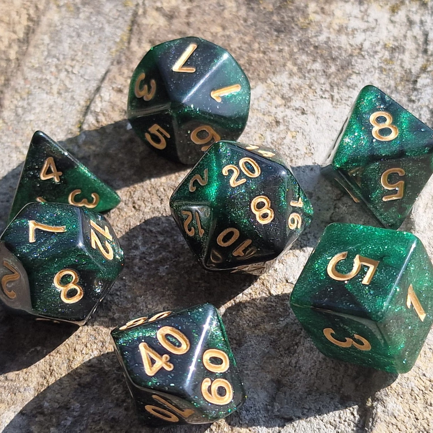 D&D Dobbelstenenset – Donkergroen Glitter met Goud