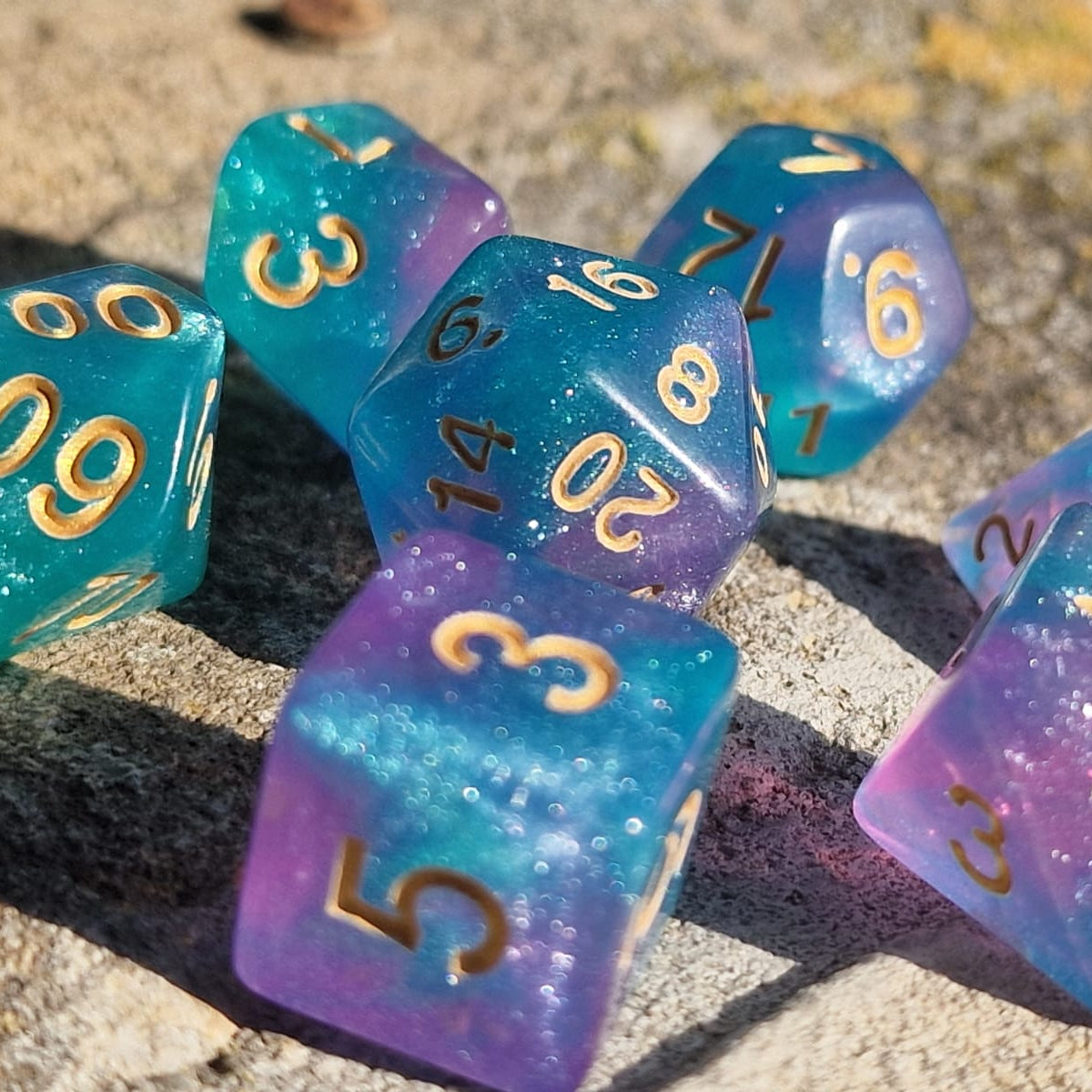 D&D Dobbelstenenset – Teal-Paars Galaxy met Goud