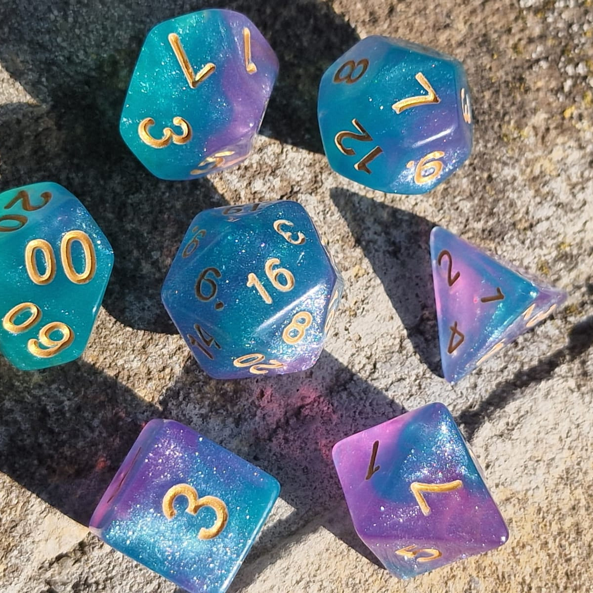 D&D Dobbelstenenset – Teal-Paars Galaxy met Goud