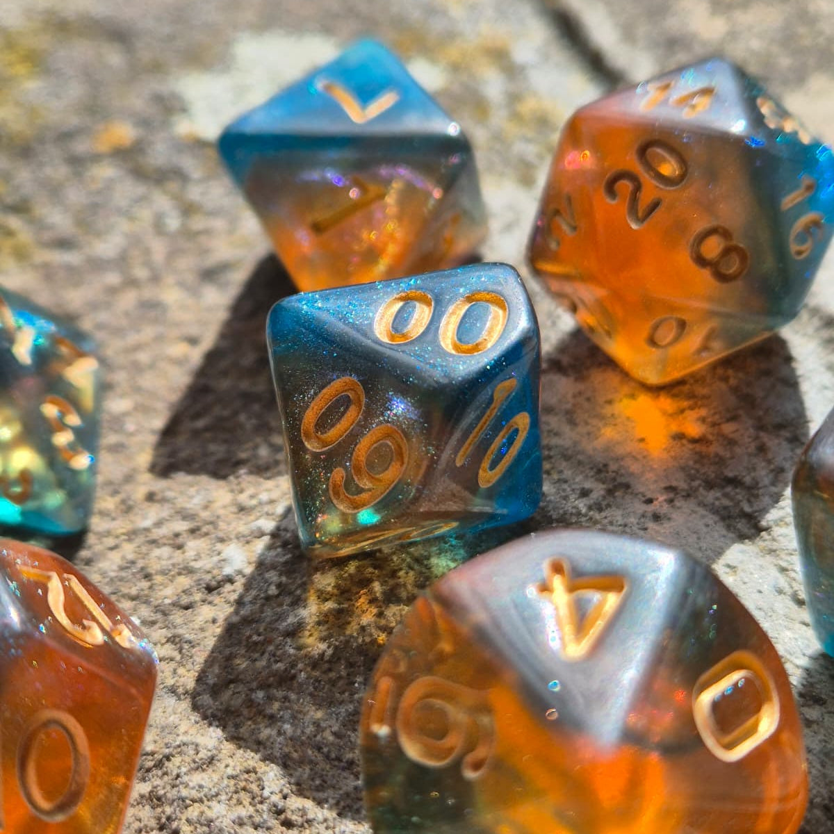 D&D Dobbelstenenset – Teal-Amber met Goud