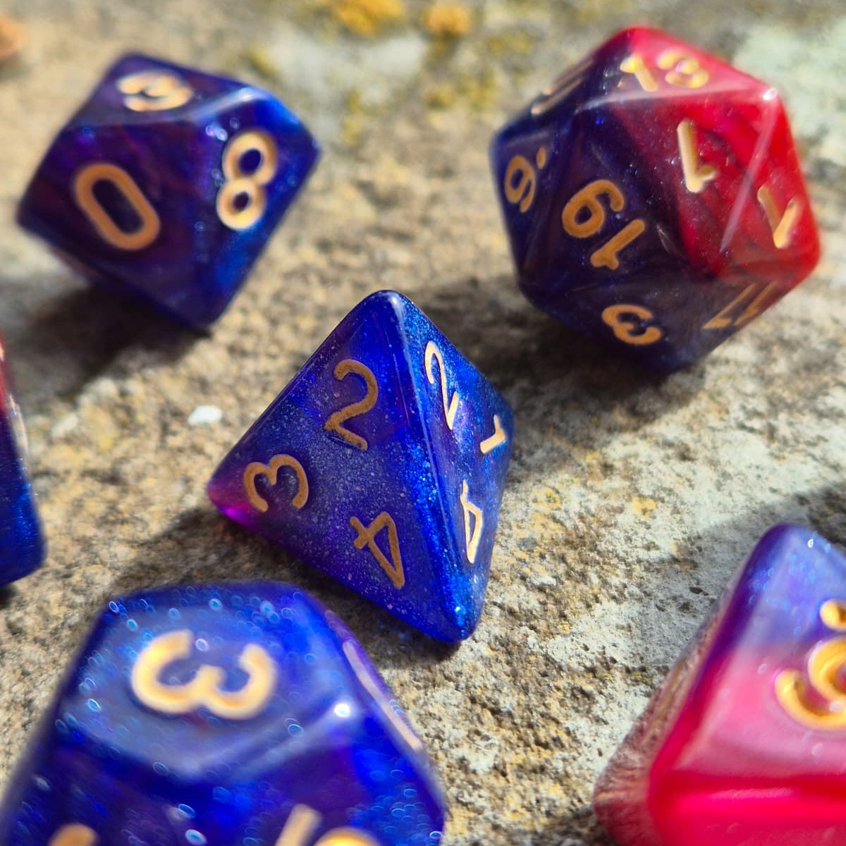 D&D Dobbelstenenset – Blauw-Rood Galaxy met Goud