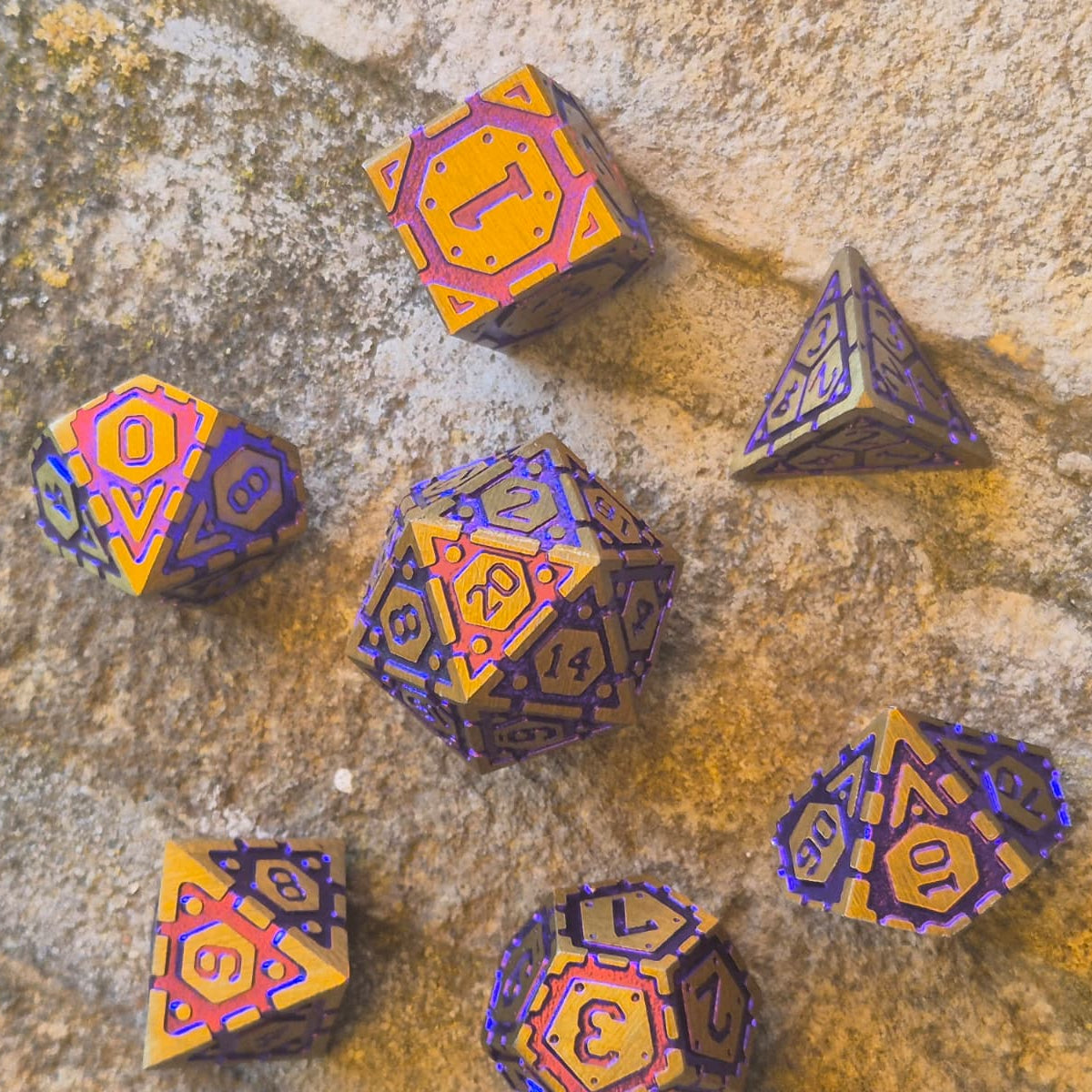 Premium Dice Arcane Forge – Metalen Dobbelstenenset