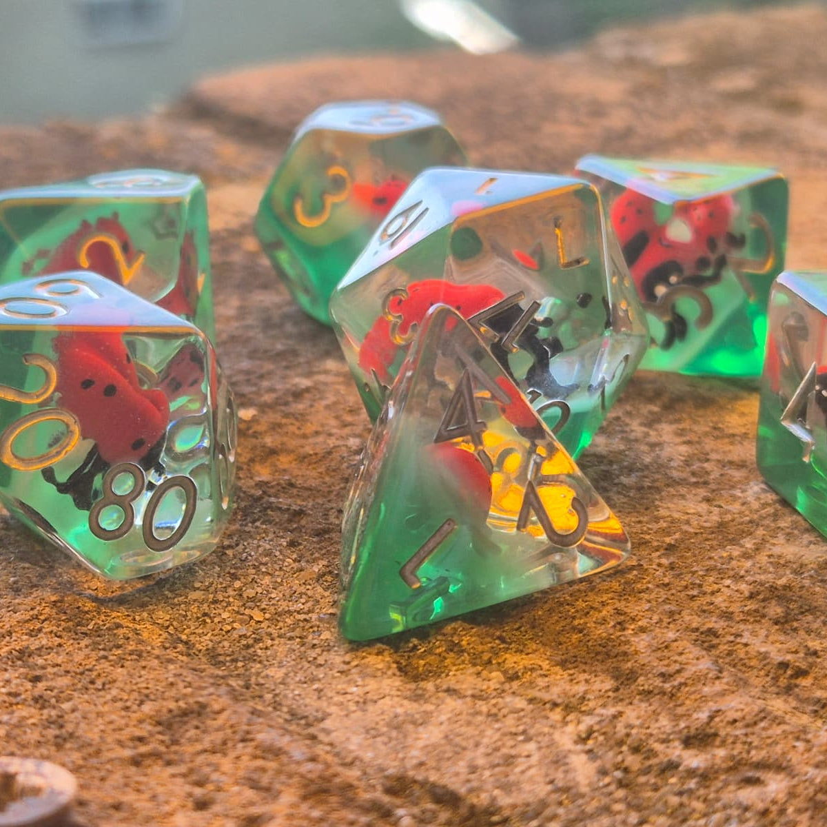 Crit Critters: Bug-nificent Rolls – Lieveheersbeestjes Dobbelstenenset