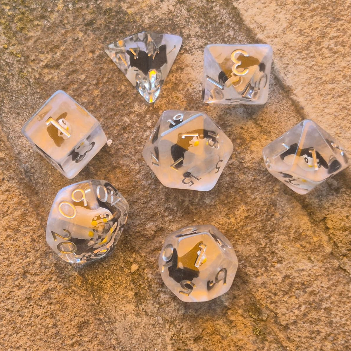 Crit Critters: Tuxedo Tumble – Pinguïns Dobbelstenenset
